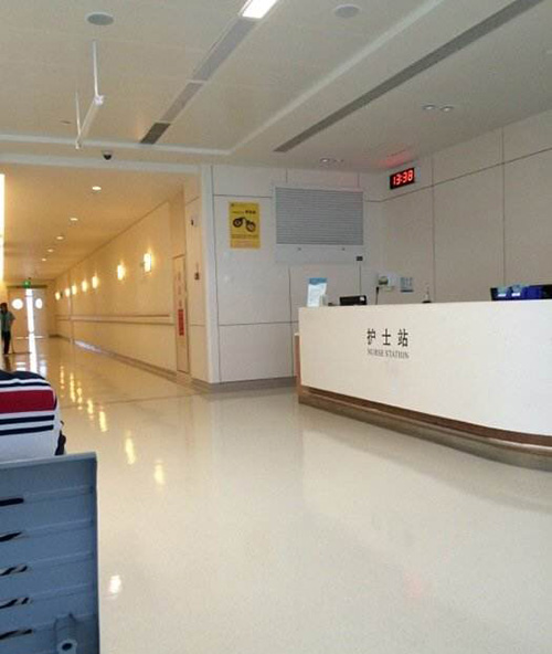 采用香蕉在线播放防火板裝修的香港大學深圳醫院護士站